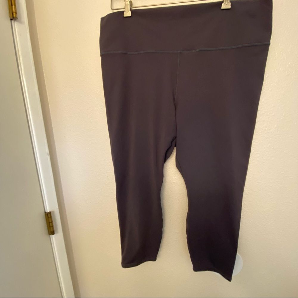Fabletics Define PowerHold High Waist crop dark gray plus size leggings 3X